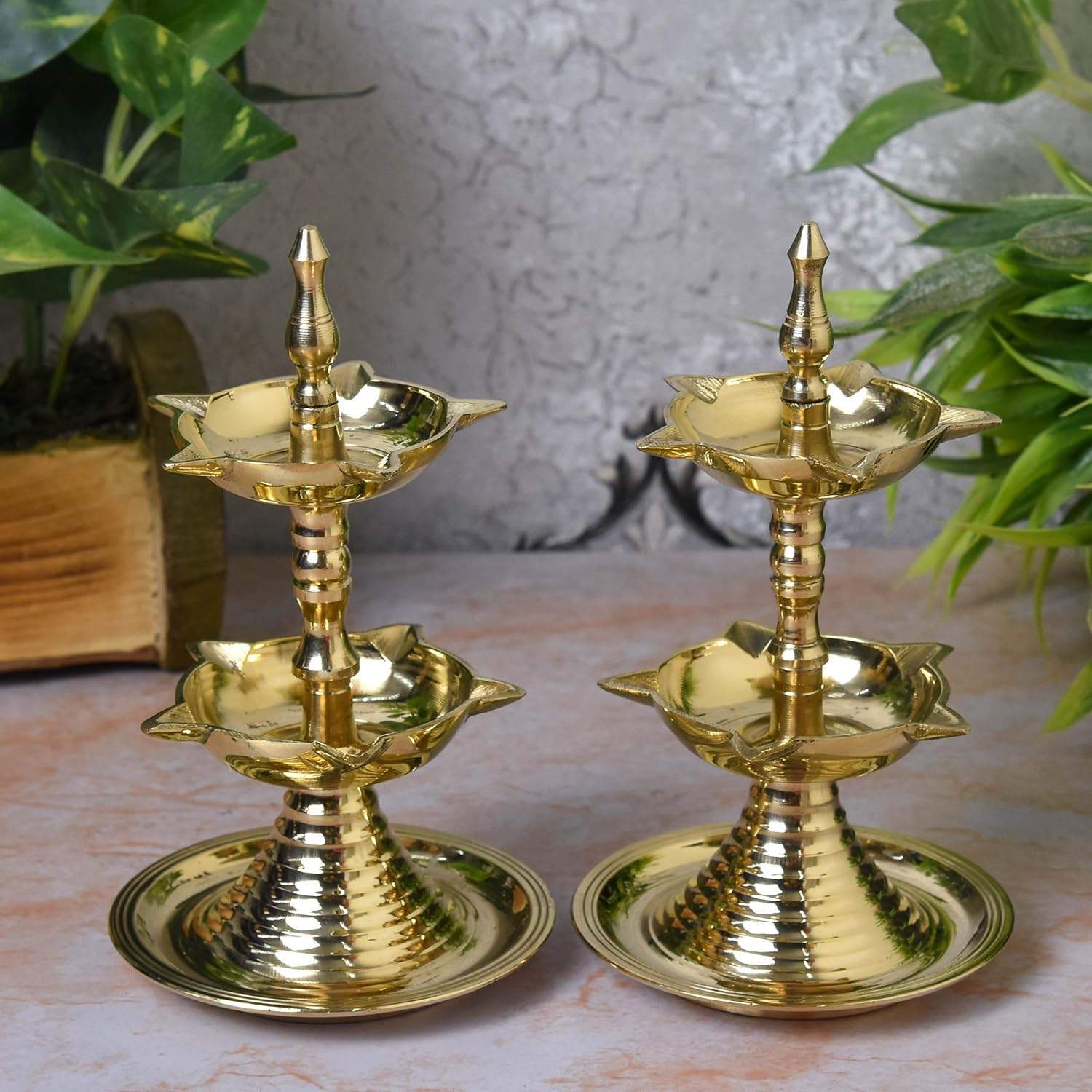 Gifts & Decor