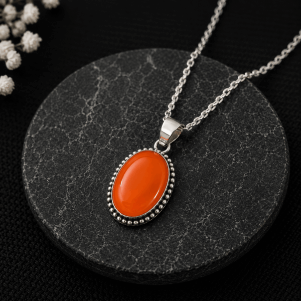 Natural Carnelian Oval Pendant – Handcrafted Silver Beaded Gemstone Pendant