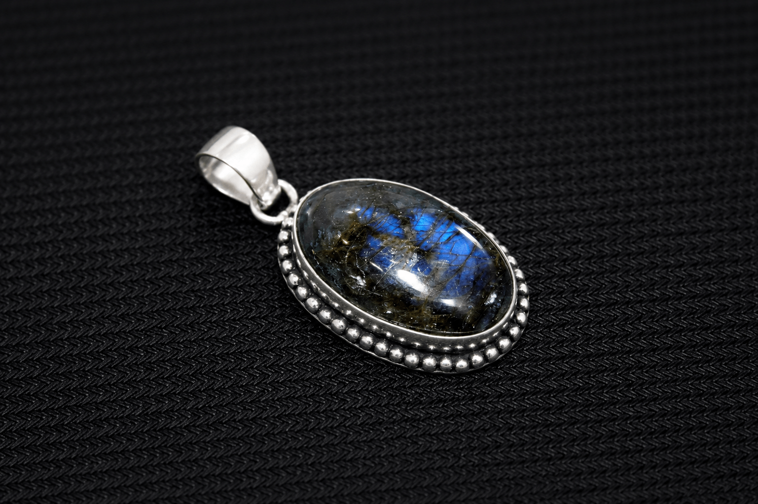 Natural Labradorite Oval Pendant – Handcrafted Silver Beaded Gemstone Pendant - Image 2