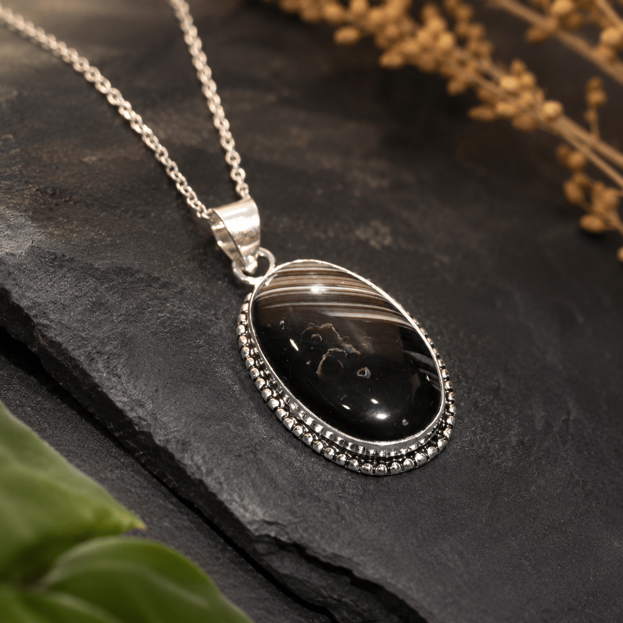 Natural Oval Sulemani Hakik Pendant – Silver Beaded Frame Protective Locket - Image 5