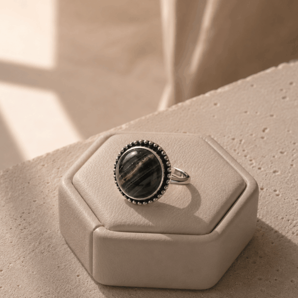 Natural Oval Sulemani Hakik Ring – German Silver Protective Gemstone Ring